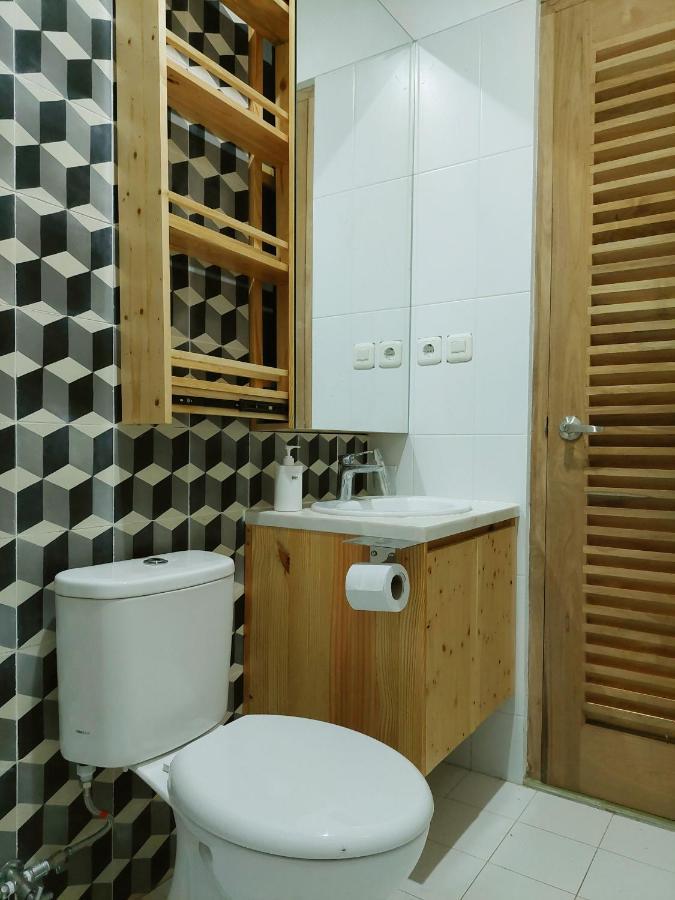 Komoreya Guesthouse Kejayan Exterior photo
