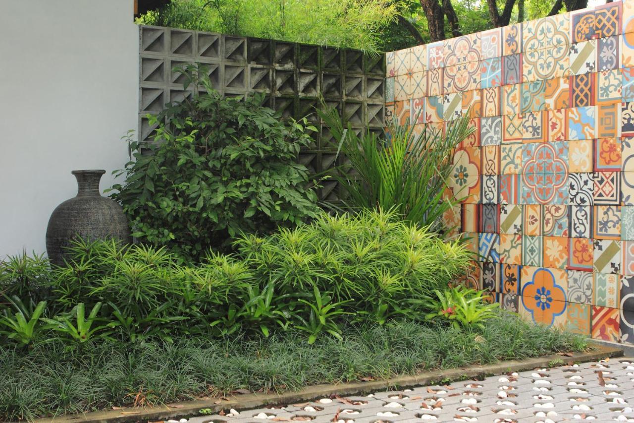 Komoreya Guesthouse Kejayan Exterior photo